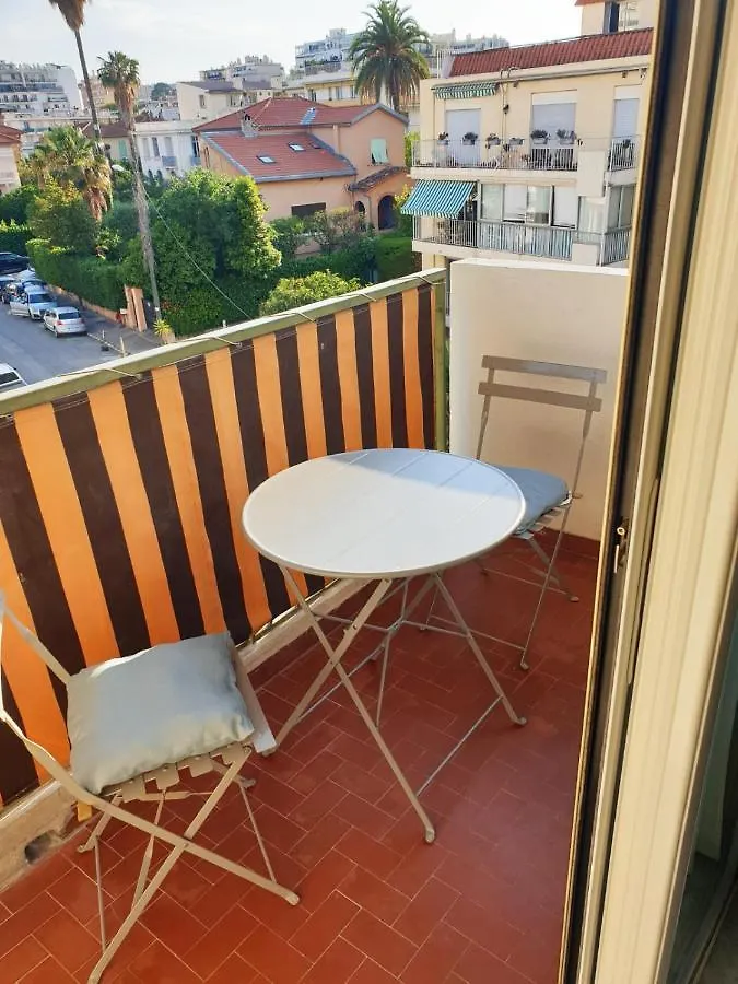Beautiful T1 With Sea View Apartment Nice France